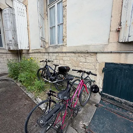 Centre - De Charme Avec Parking * Dijon